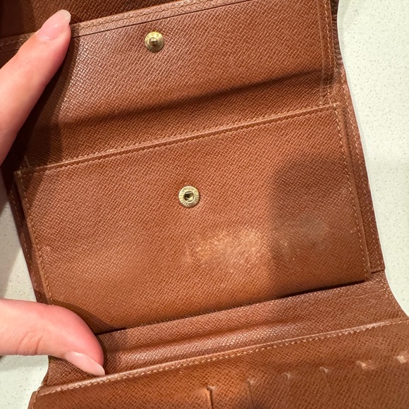 Louis Vuitton Monogram Wallet - Picture 6 of 17